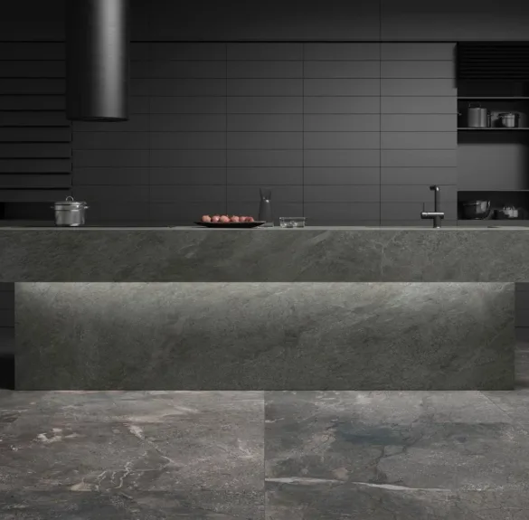 Porceluxe - Black Moon (Large)